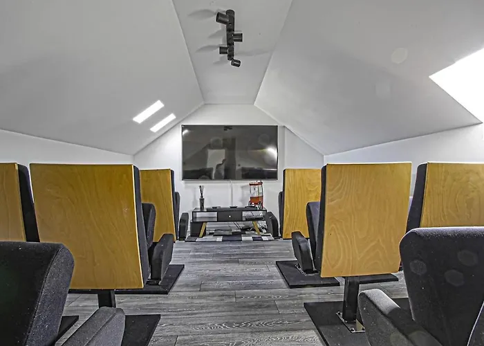 Villa D'exception Au Coeur De Deauville, Jardin & Cinema Prive