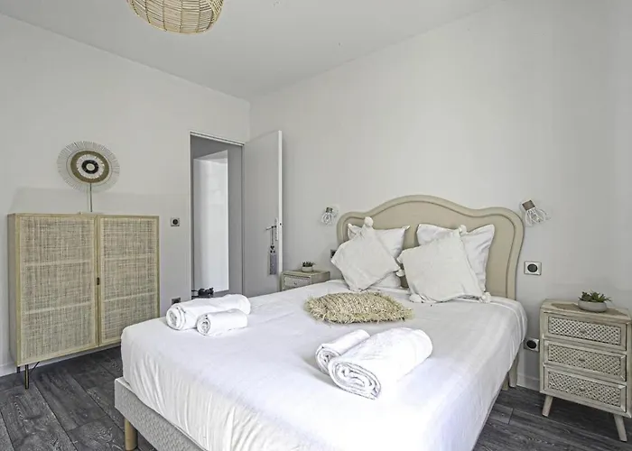 D'exception Au Coeur De Deauville, Jardin & Cinema Prive Villa *